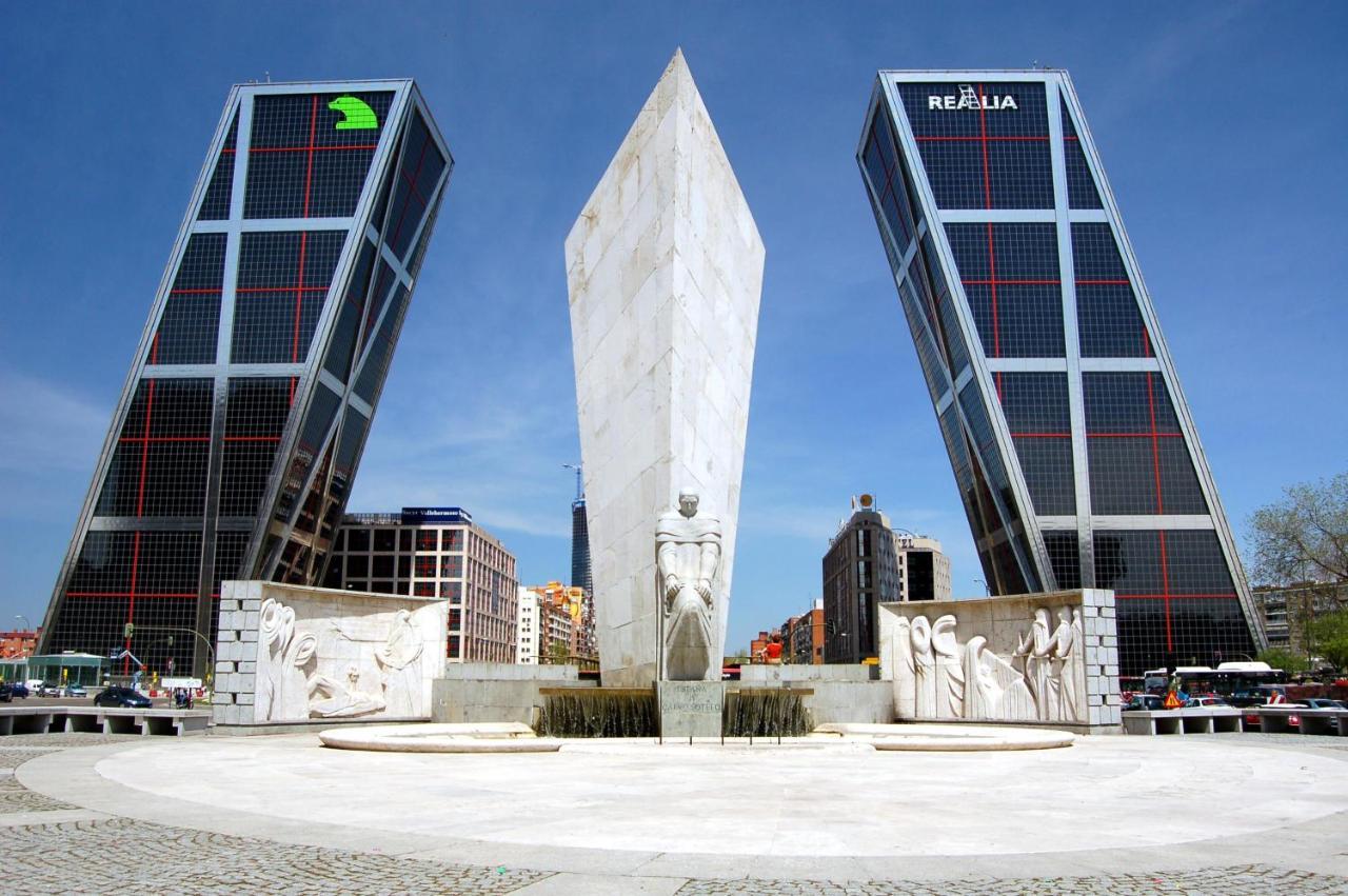 Adosado Cerca Plaza Castilla - Apartamento Cuzco Madrid Exteriér fotografie