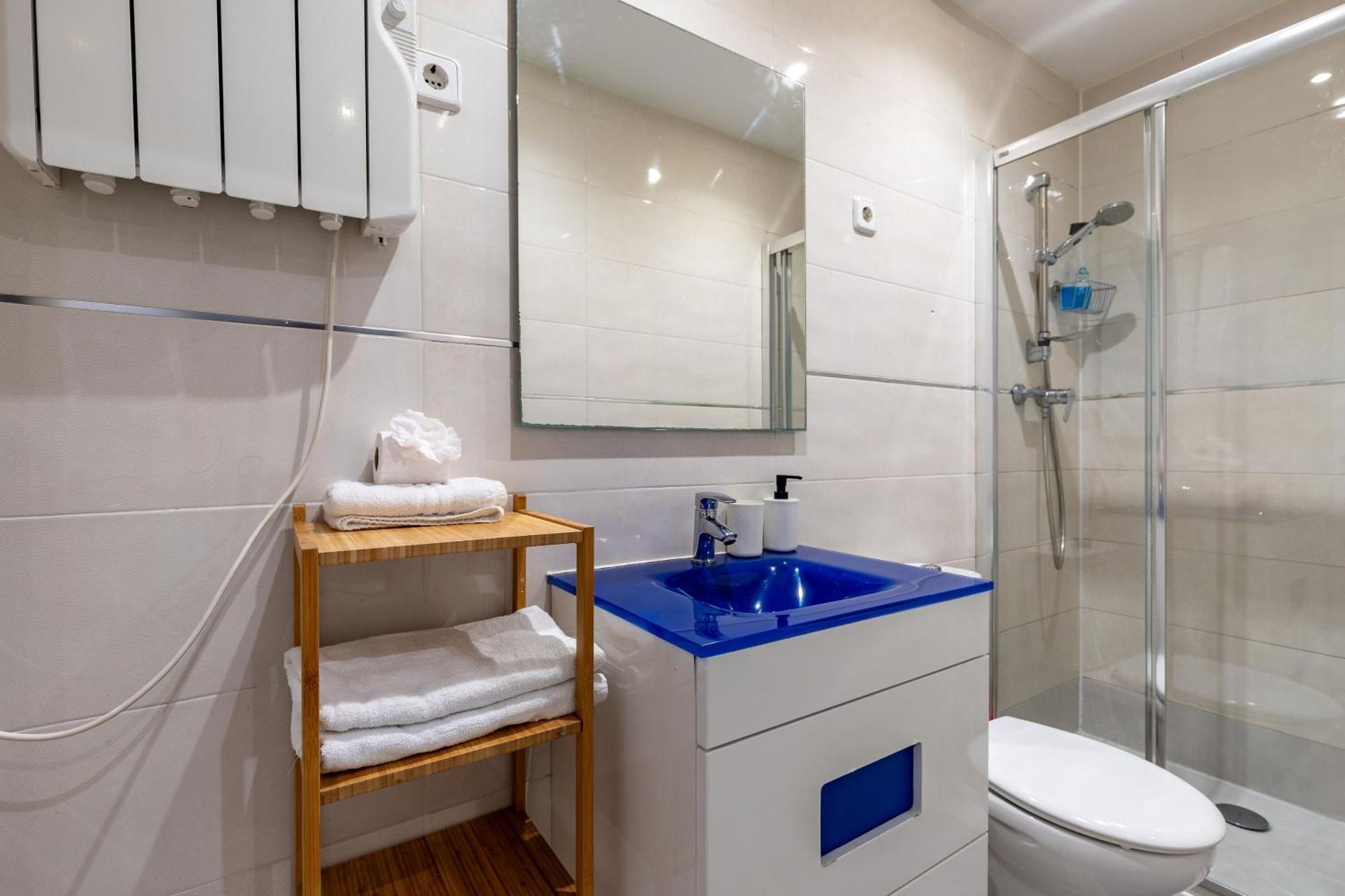 Adosado Cerca Plaza Castilla - Apartamento Cuzco Madrid Exteriér fotografie